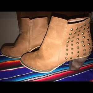 🍓Extreme by Eddie Marc Tan ankle boots🍓